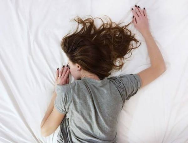 5 penyebab sleep paralysis atau ketindihan