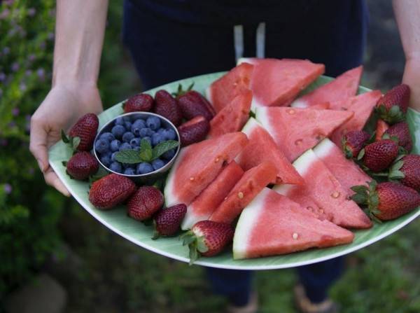 buah semangka memiliki 5 manfaat