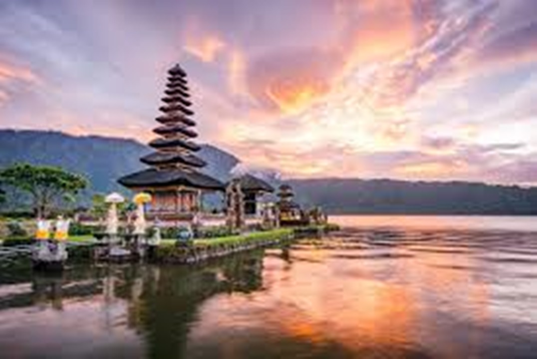 Bali Kembangkan Kesehatan Pengobatan Tradisional.