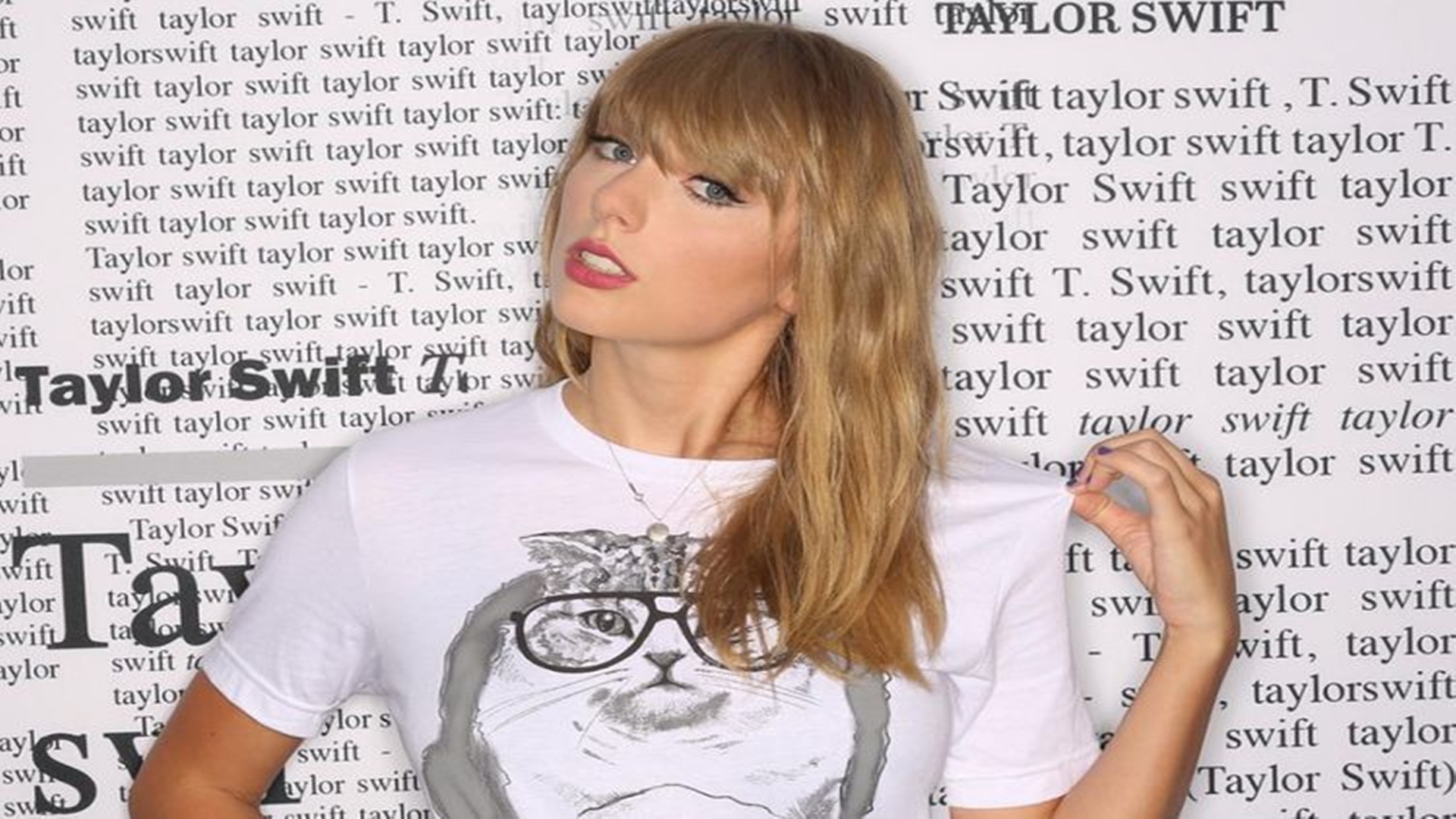 Taylor Swift Belajar di Sekolah Kucing