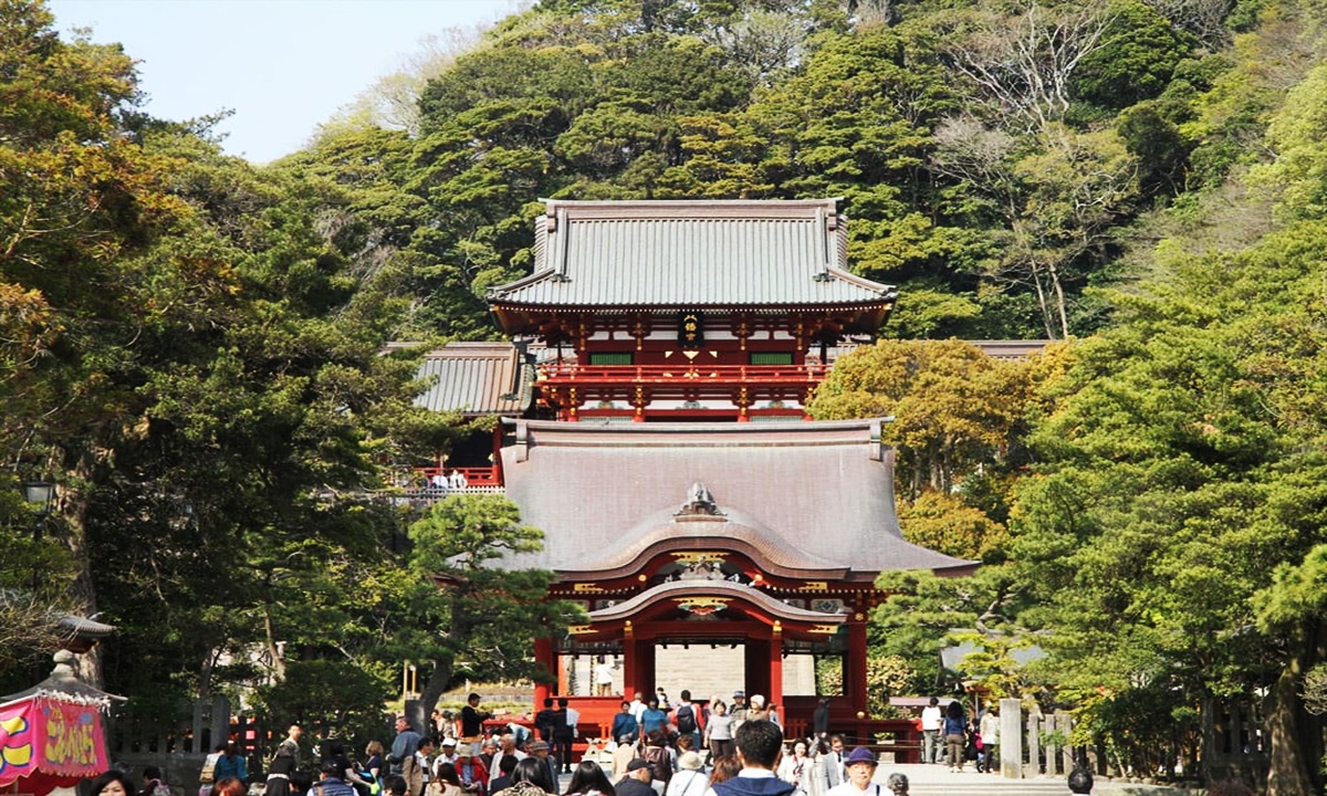 Negara Jepang Mempunyai Larang Turis Makan Sambil Berjalan.