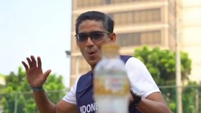 Sandiaga Bottle Cap Challenge, Di-bully karena Tepergok Videonya Editan