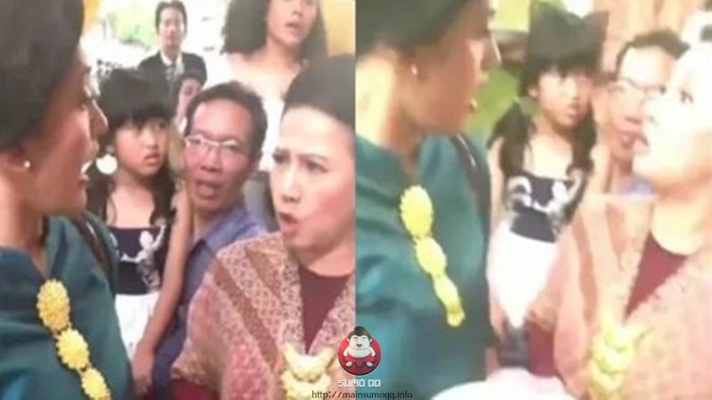Video Viral! Emak-Emak Berantem Rebutan Makanan di Acara Kondangan