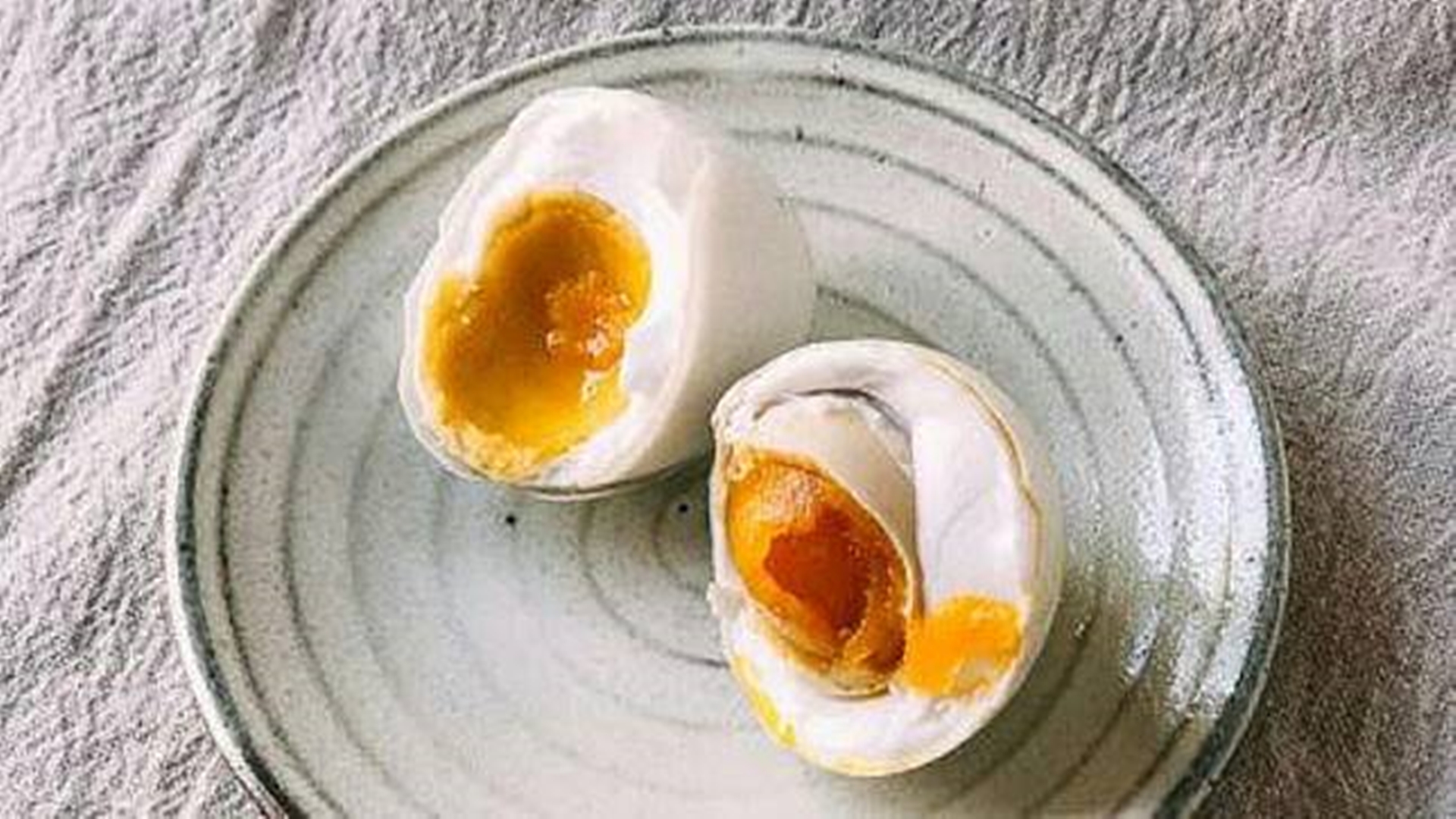 Steam egg with salted egg фото 106