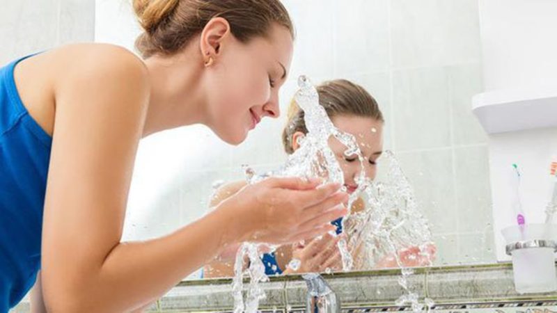 Manfaat Mencuci Wajah Pakai Air Dingin