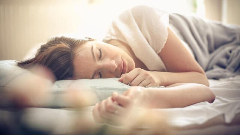 Hal yang Harus dan Jangan Dilakukan Setelah Bangun Tidur