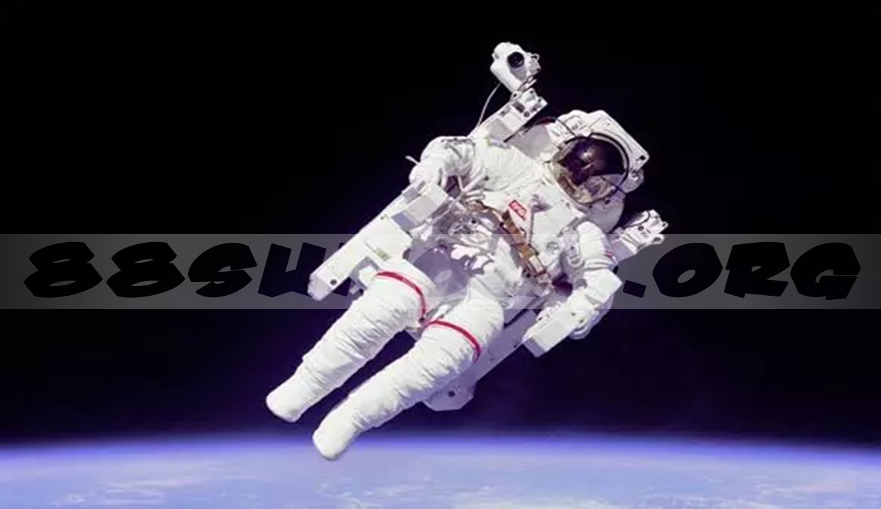 Kenali Dulu Baju yang Biasa Dipakai Para Astronot
