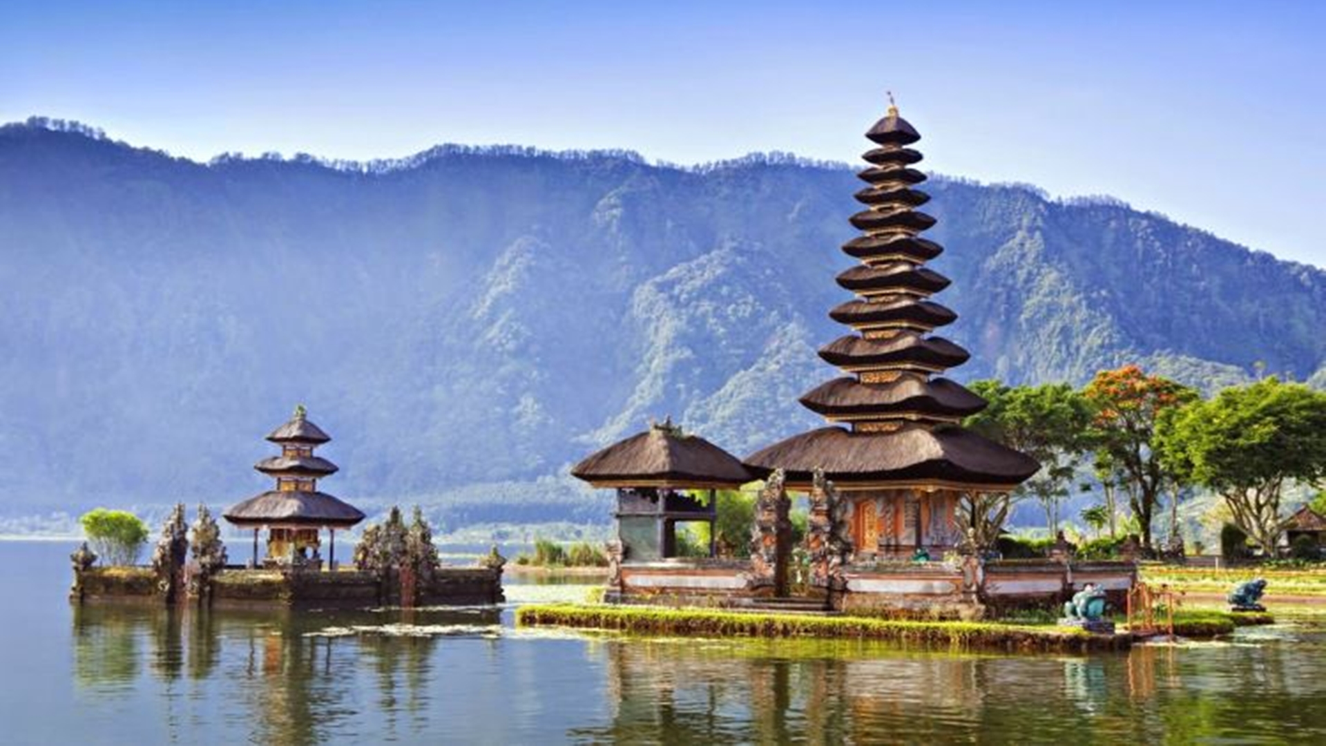 5 Gunung Menawan di Bali