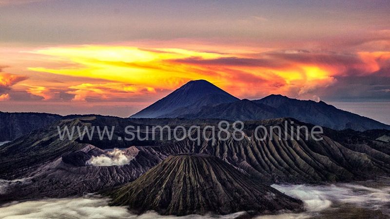 Keindahan Gunung Indonesia Yang Memanjakan Mata