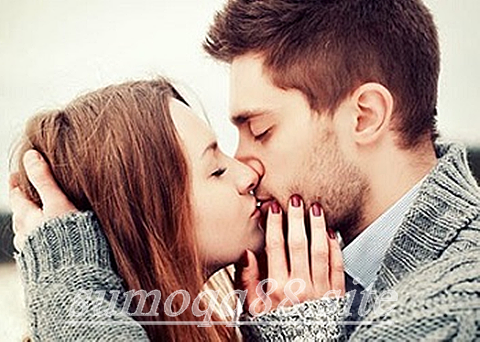 Manfaat Ciuman Bagi Kesehatan Tubuh